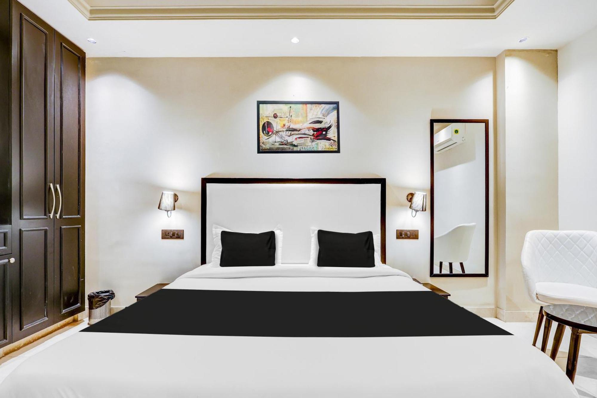 Hotel Super Townhouse Oak Udyog Vihar Gurgaon Exterior foto